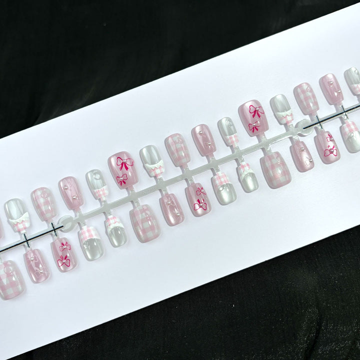 Bow-Embellished Press-On Nail Art Set