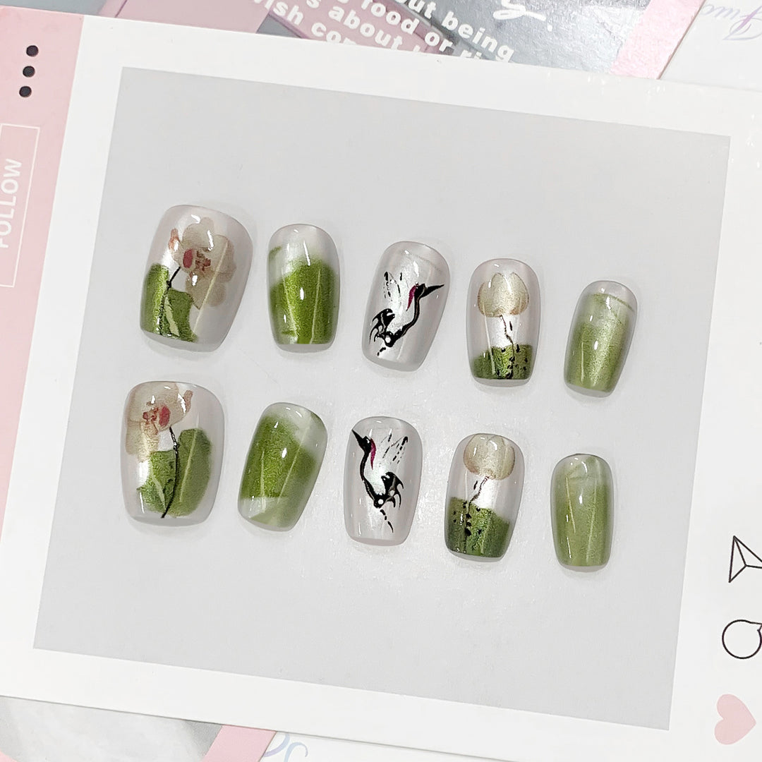 Artful Nail Art with Floral Designs Stornfield