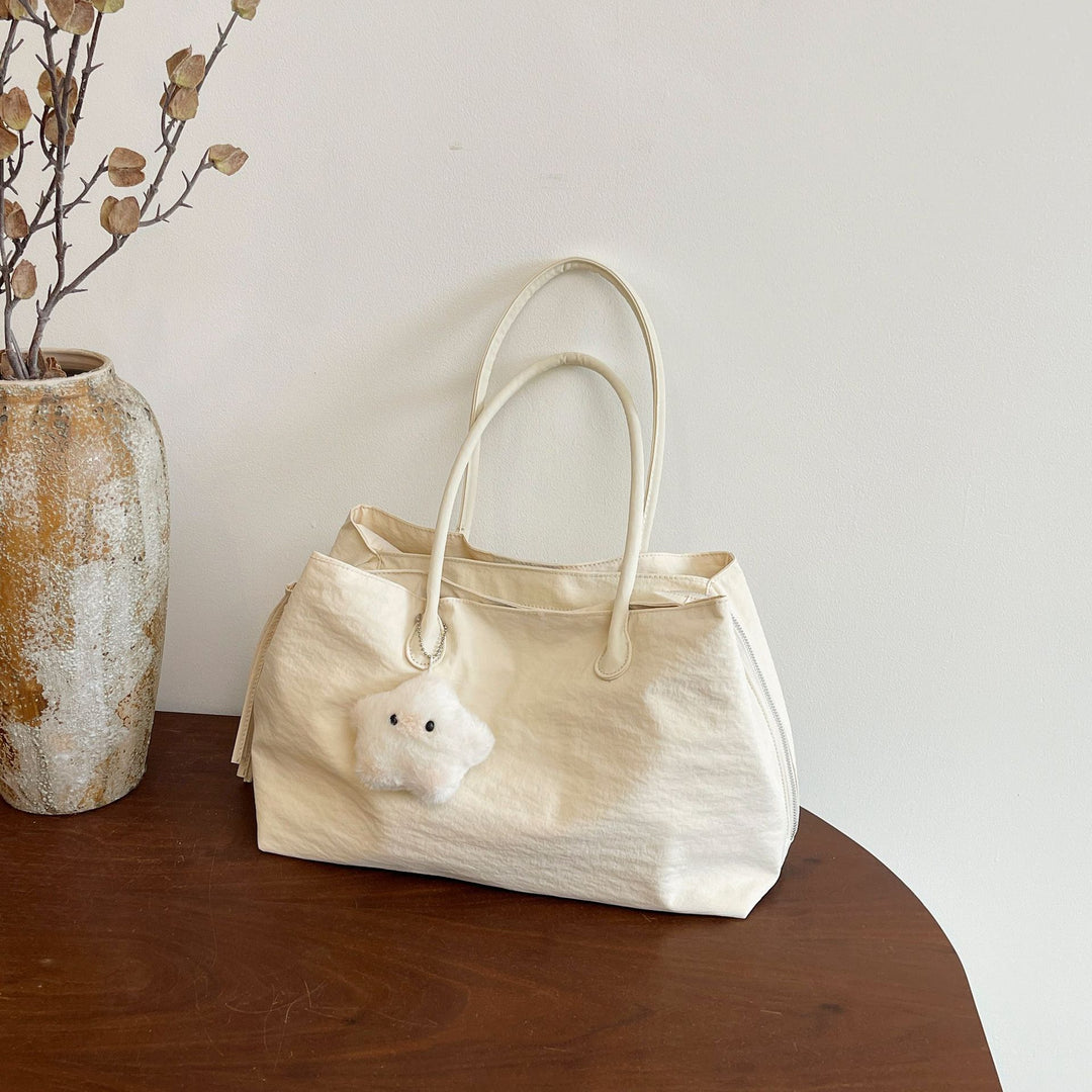 Elegant and Multifunctional Handbag Stornfield