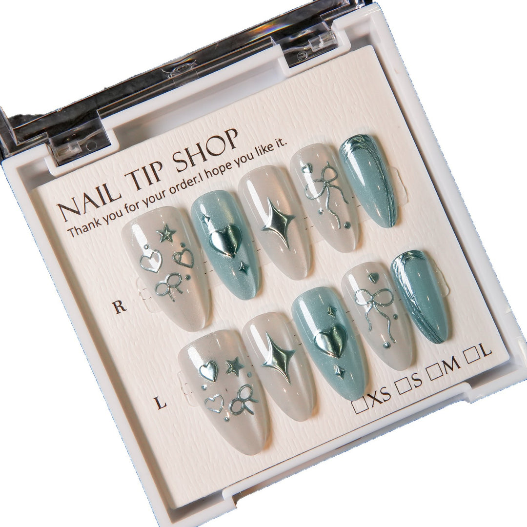 Artistic Nail Art Tips