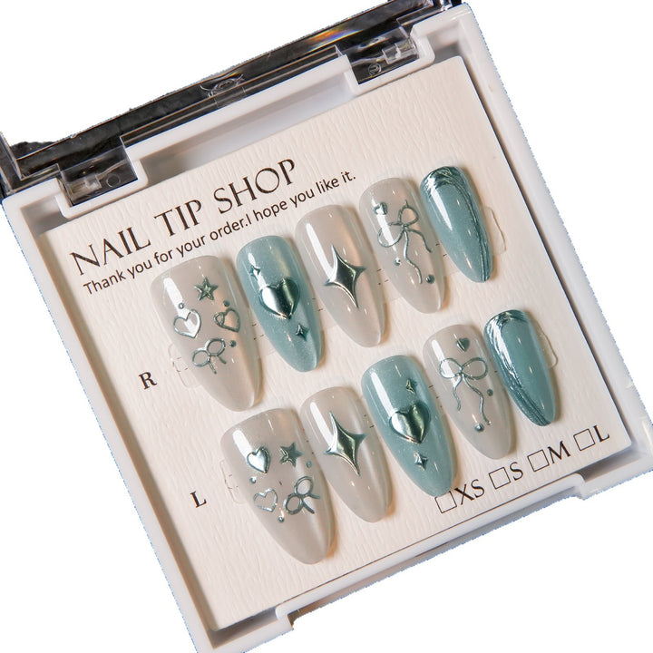 Artistic Nail Art Tips