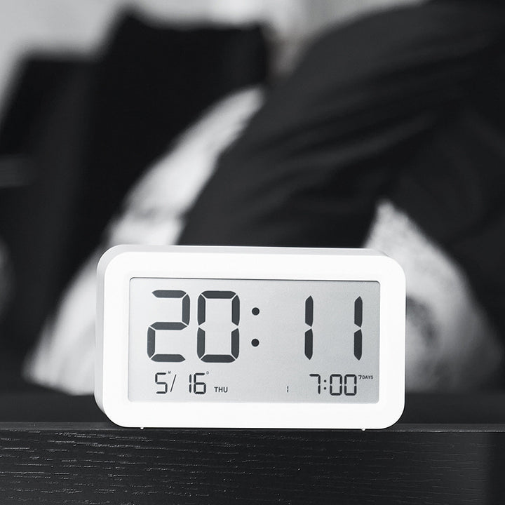Digital watch with temperature and date display Stornfield