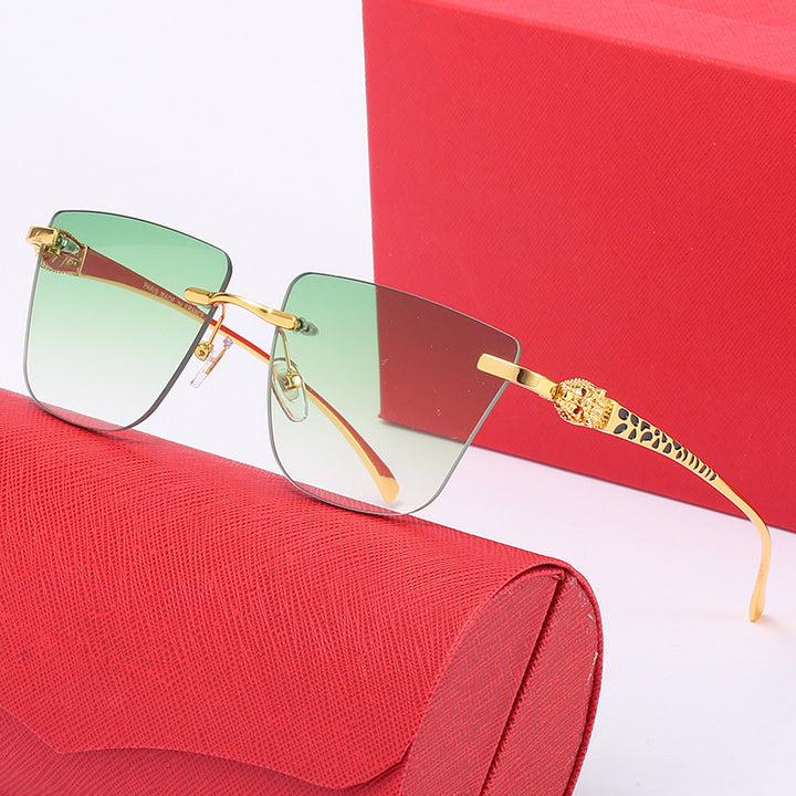 Women's Geometric Sunglasses with Elegant Gold-Colored Detail Stornfield