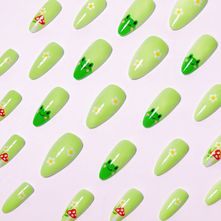 Artificial nails with cute frog and flower design Stornfield