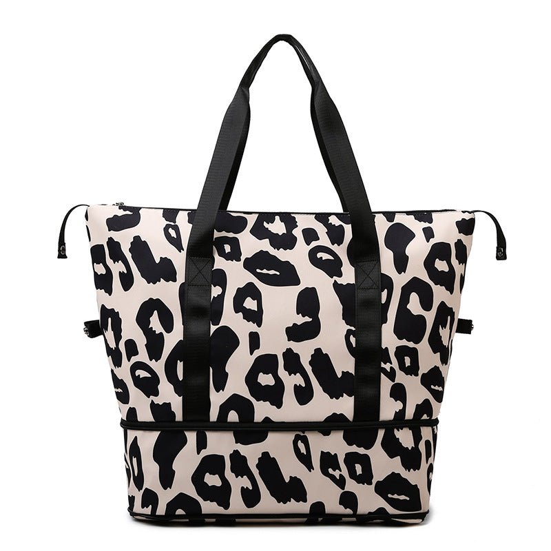 Sporty travel bag with innovative design and plenty of storage Stornfield