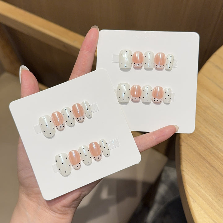 Artificial Nail Tips in Elegant Design Stornfield