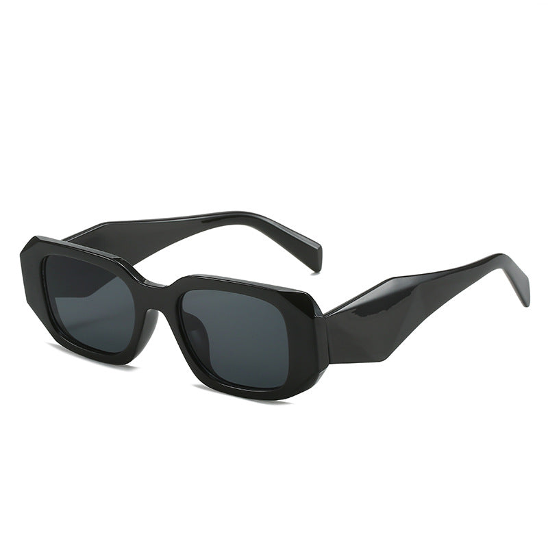Women extravagant sunglasses in modern tortoise style Stornfield