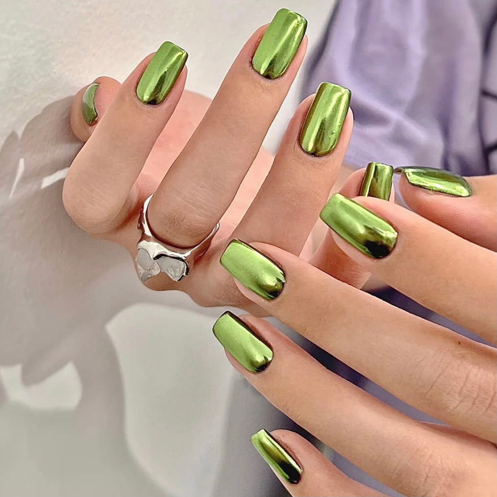 DIY Glossy Press-On Nails Stornfield