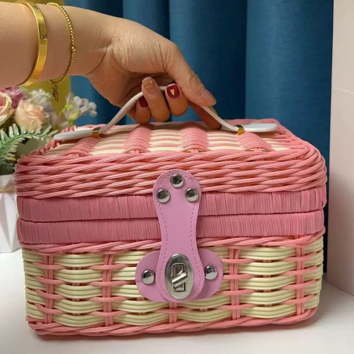 Women Robust Rattan Storage Box Stornfield