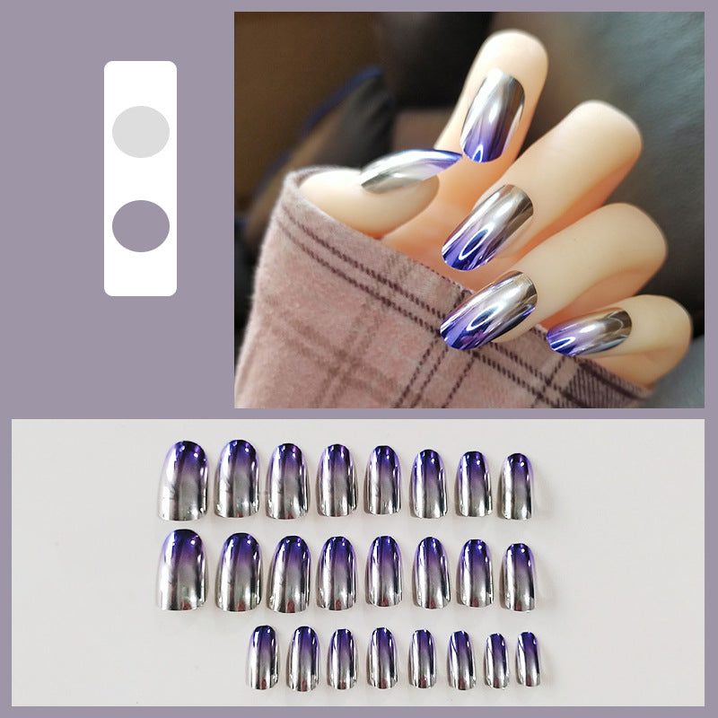 Creative artificial nails in modern gradient design Stornfield