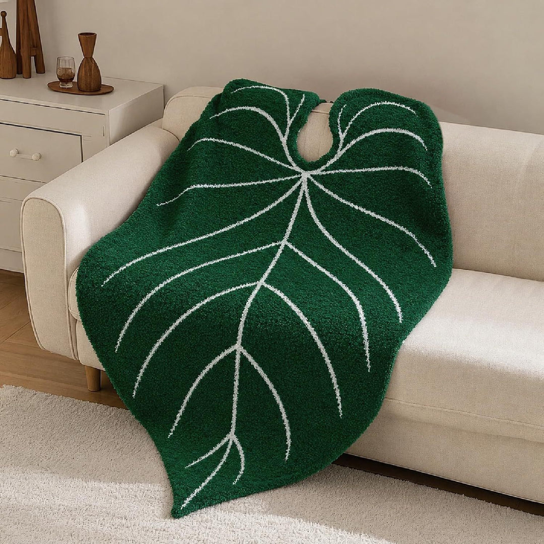 Heart-Shaped Decorative Blanket