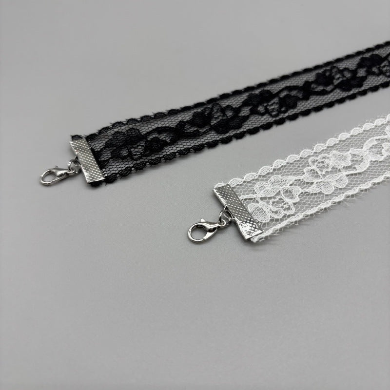 Elegant Lace Choker Stornfield