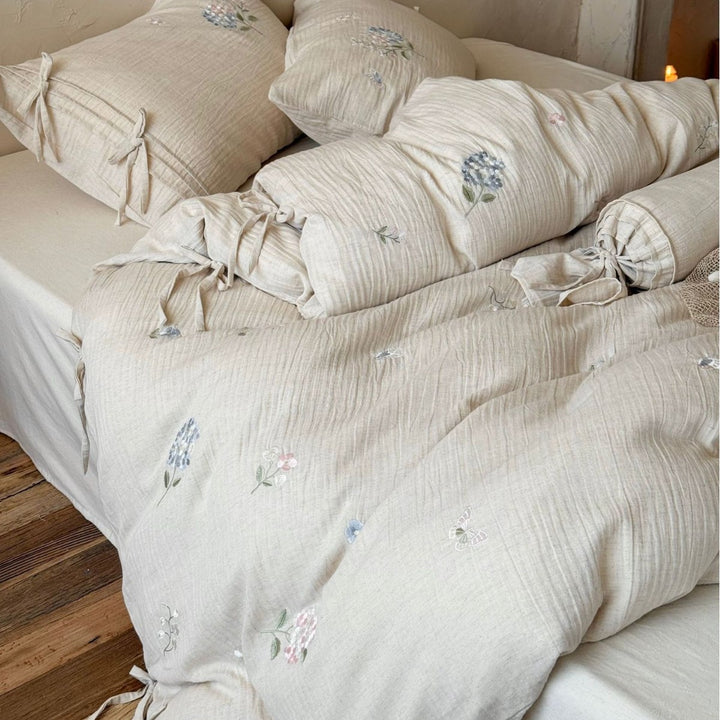 Embroidered Cotton-Linen Duvet Cover Set with Tied Corners & Bolster Pillow