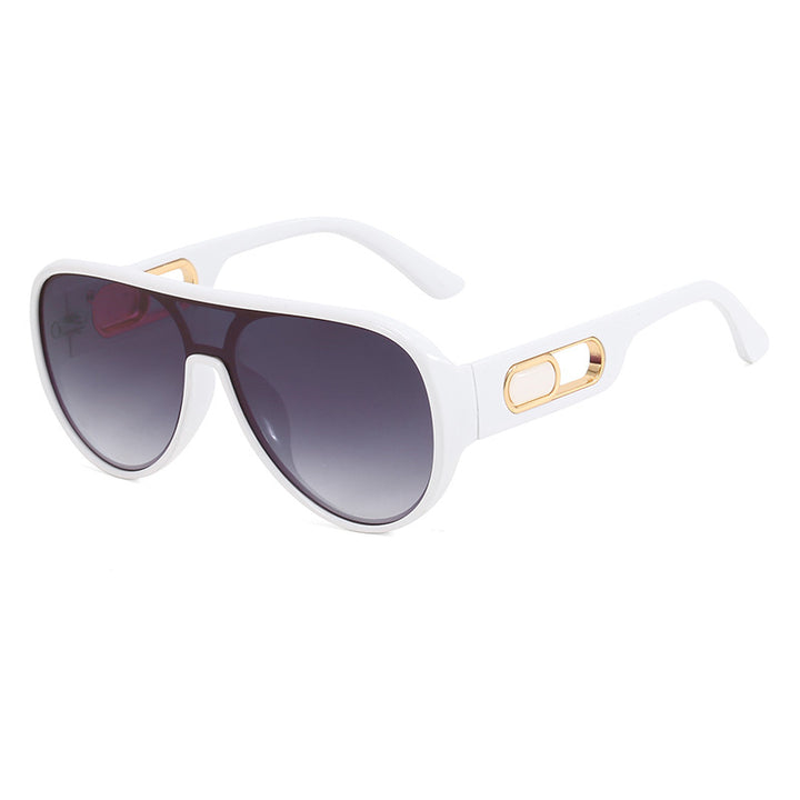 Ladies Elegant Oversize Sunglasses with Designer Details Stornfield