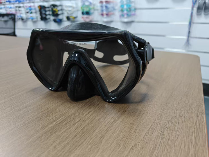 Swimming mask with visibility and comfort optimization Stornfield