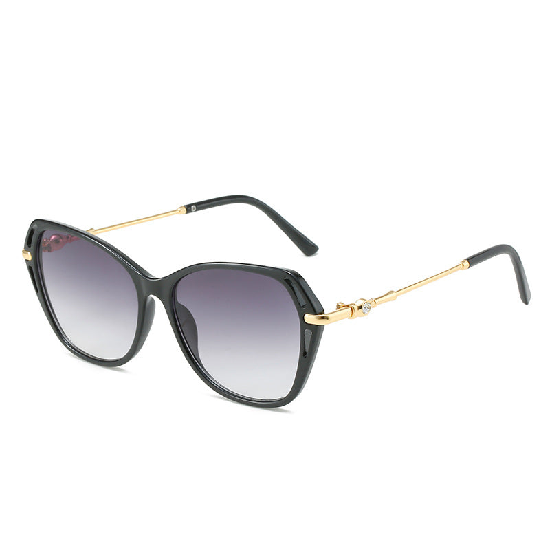 Women's fashionable Cat-Eye sunglasses with elegant metal frame Stornfield