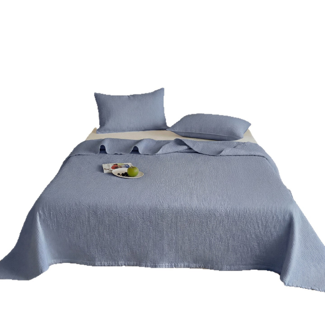 Quilted cotton bedspread set with fine linear stitching