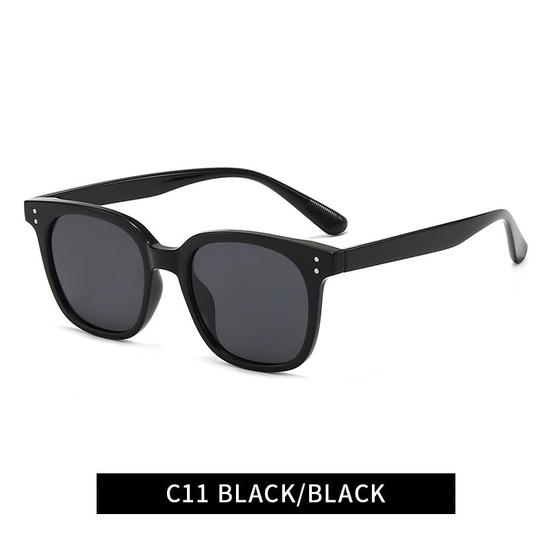 Women's fashionable sunglasses in elegant design with sturdy frame Stornfield