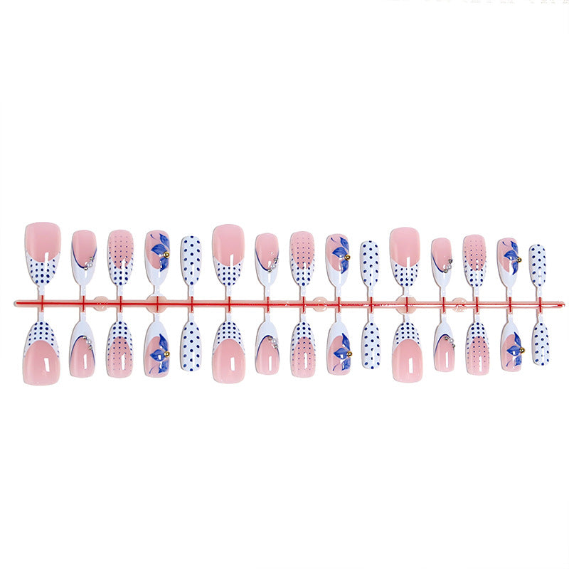 Artificial Nail Set with Decorative Polka Dots and Floral Accents Stornfield