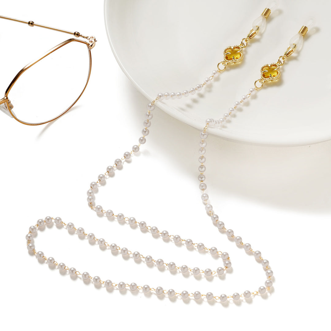 Elegant glasses holder chain with pearl accents Stornfield