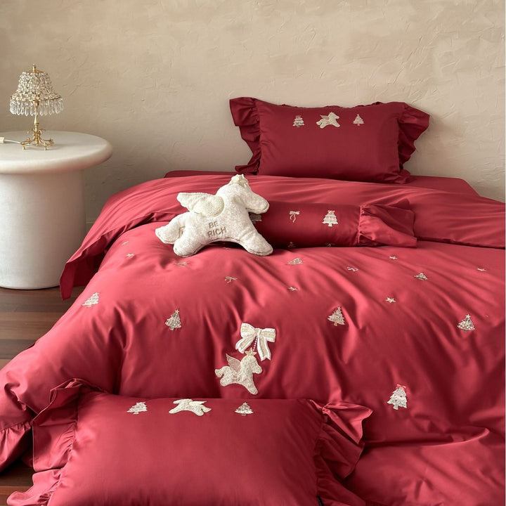 Ruffled Embroidered Cotton Sateen Duvet Cover Set with Appliqué Teddy & Bow Shams