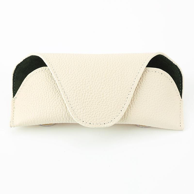 Elegant Leather Eyewear Case Stornfield