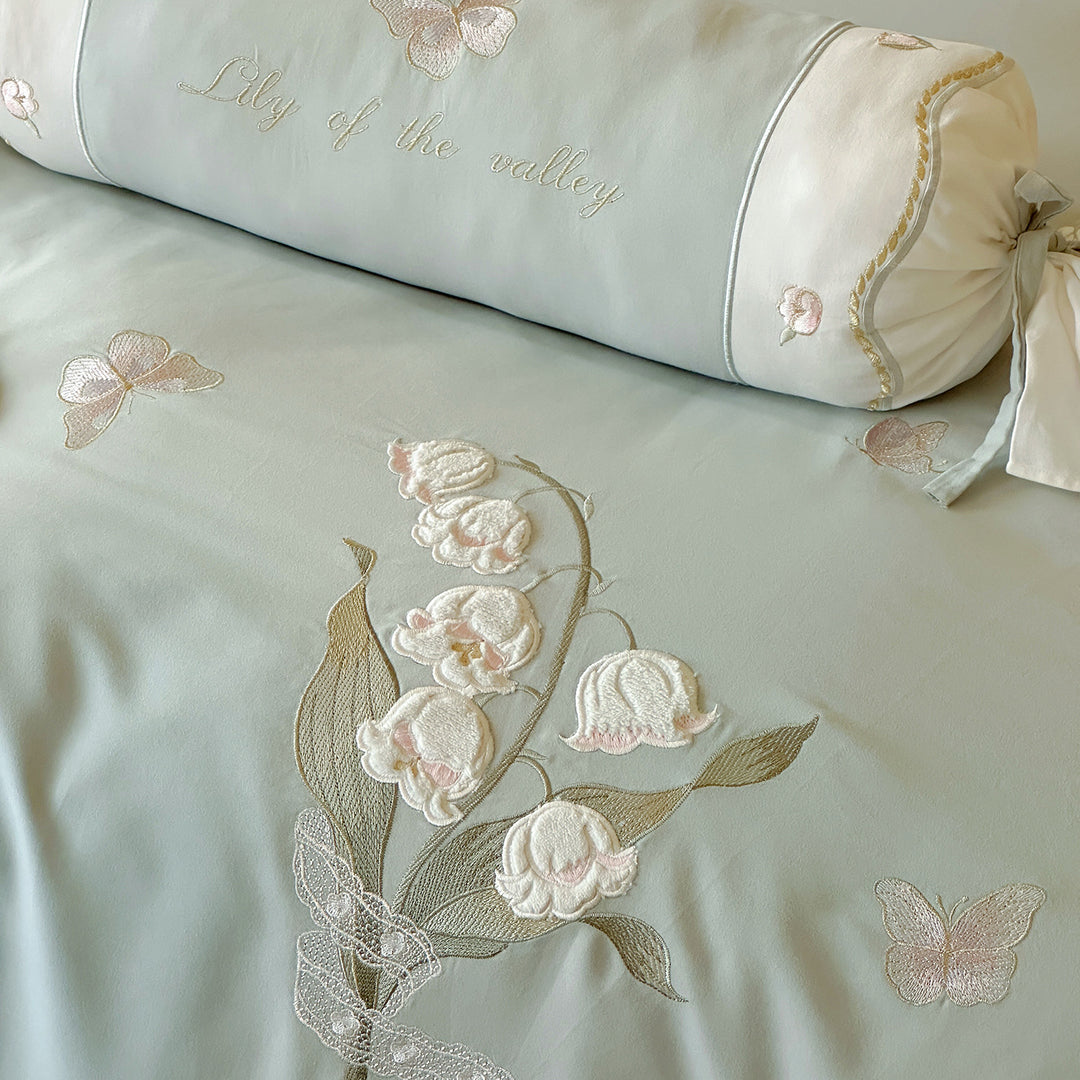 Embroidered Floral and Butterfly Cotton Sateen Duvet Cover Set with Scalloped Satin Border and Decorative Bolster