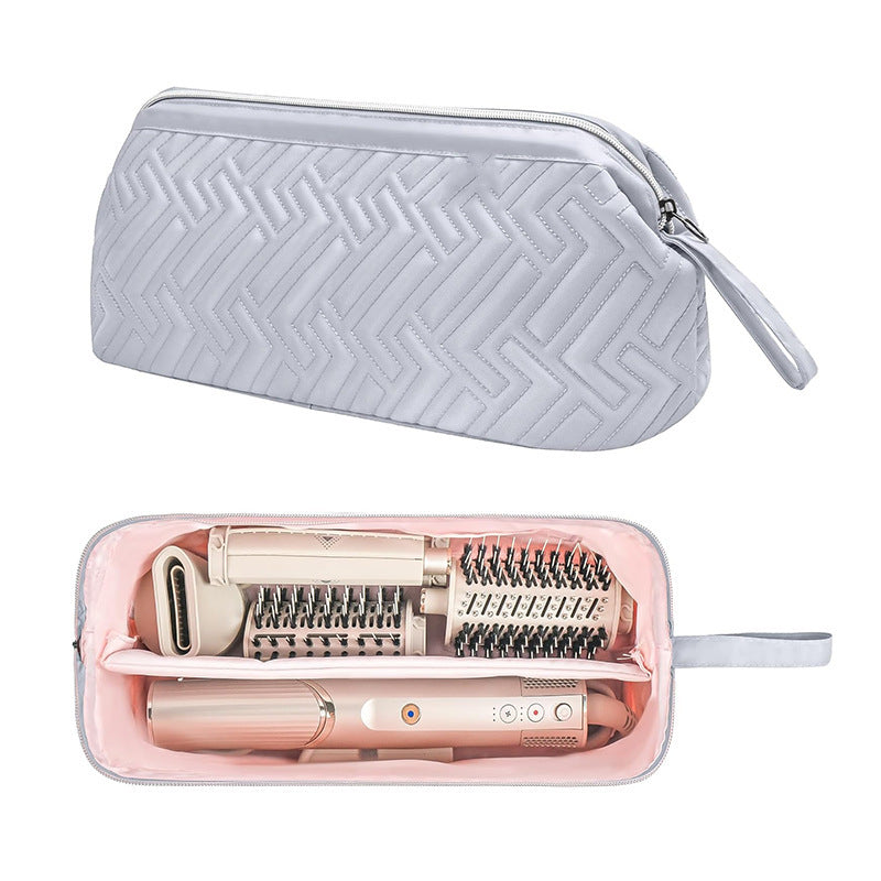 Cosmetic bag with multiple compartments and water-repellent inner lining Stornfield