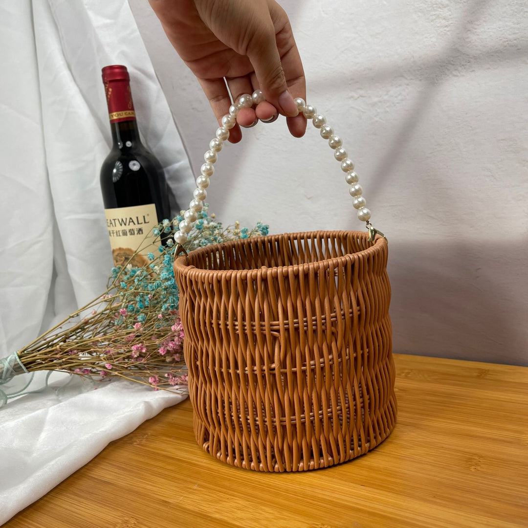 Women's stylish rattan container with pearl handle Stornfield