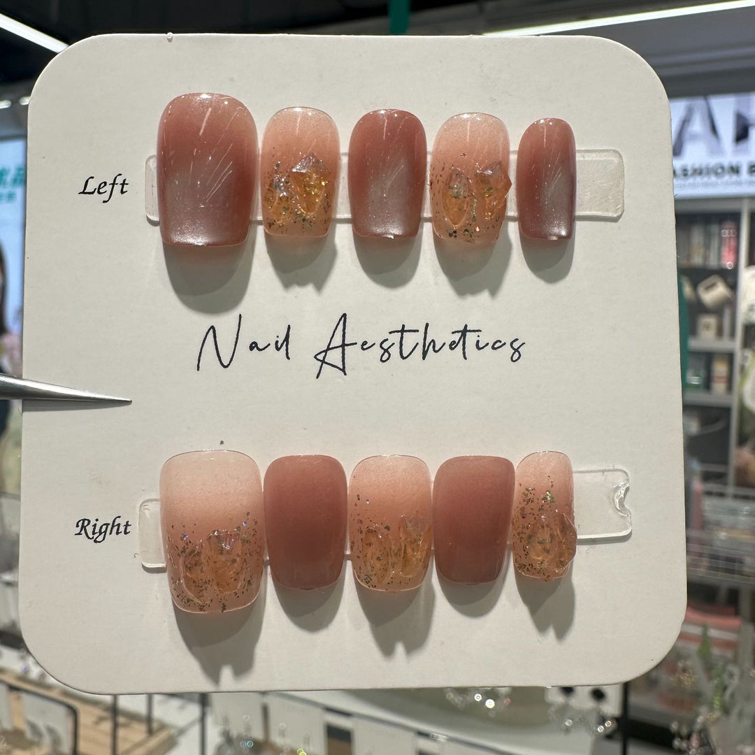 Aesthetic Press-On Nail Set Stornfield