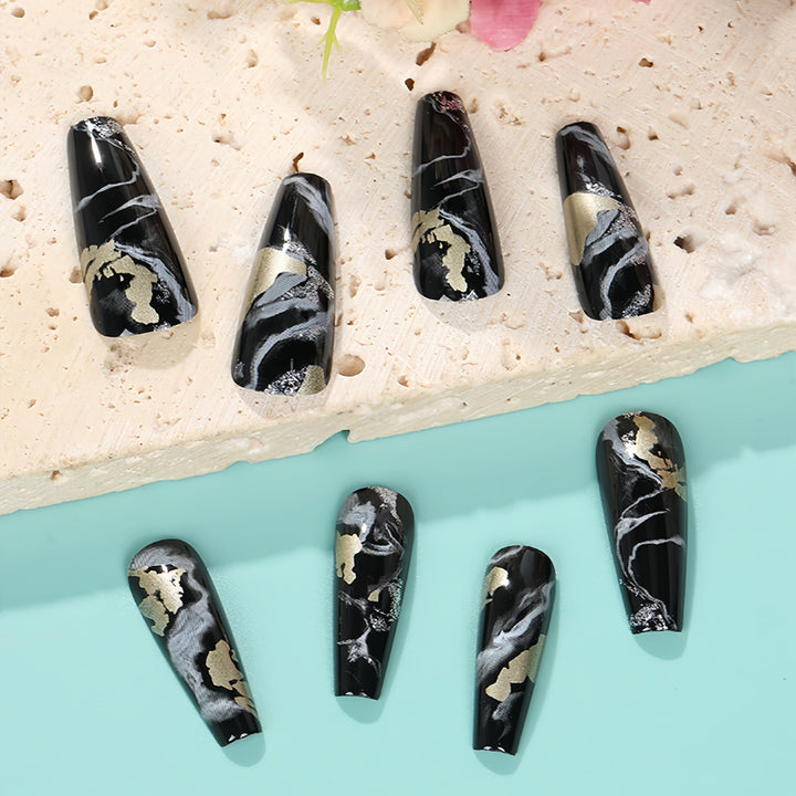 Artificial nails in elegant marble and gold design Stornfield