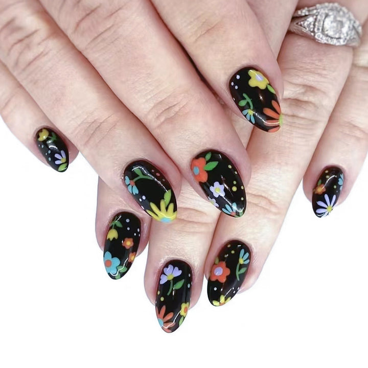 Floral Artistic Press-On Nails Stornfield