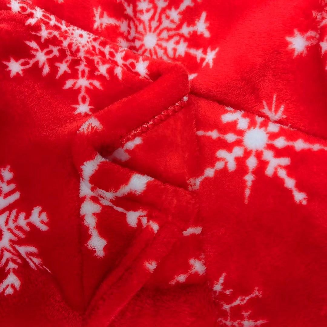 Cozy Festive-Themed Fleece Blanket