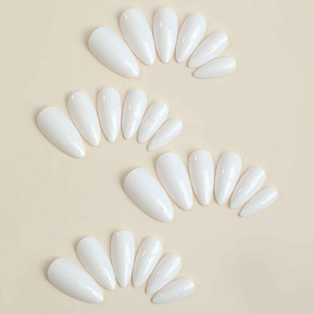 Artificial nail set with shiny finish and elegant shapes Stornfield