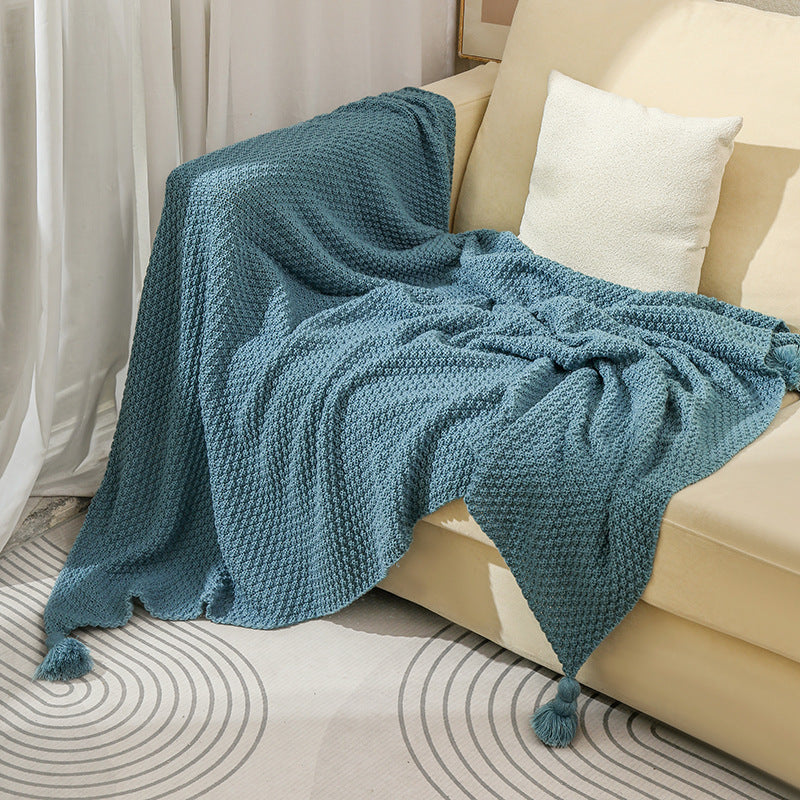 Women’s knitted blanket with decorative tassels Stornfield