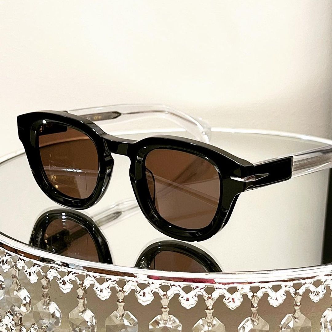 Women's sunglasses with modern, multifaceted design and polarized lenses Stornfield