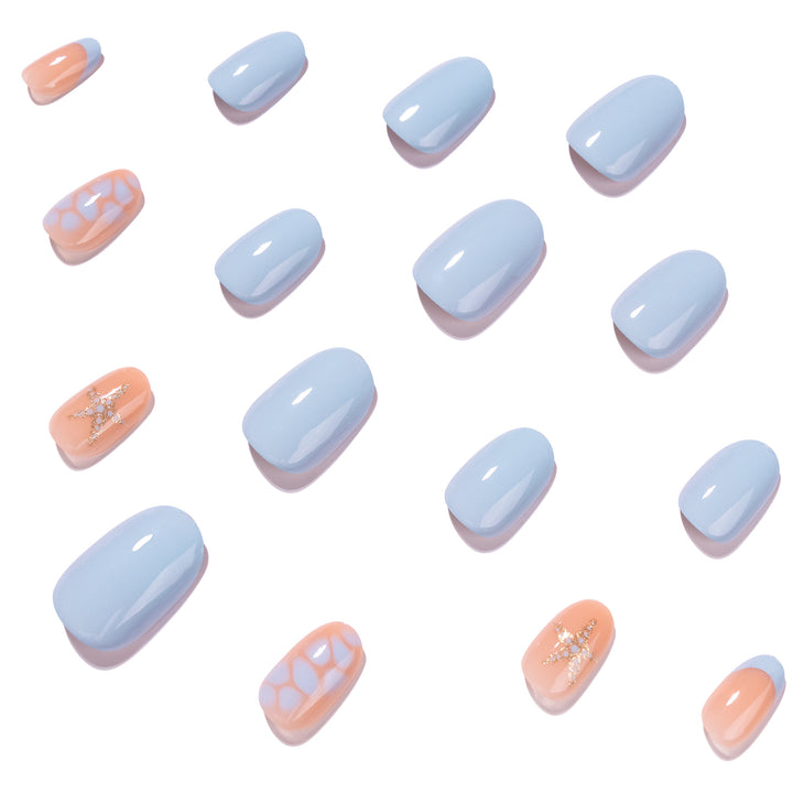 Artful and elegant nail art Stornfield