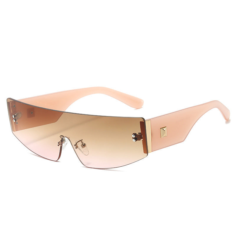 Ladies trendy sunglasses with futuristic design Stornfield
