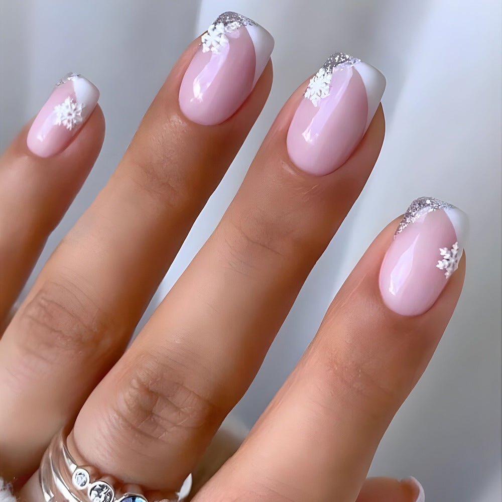 Elegant artificial nails with snowflake design Stornfield