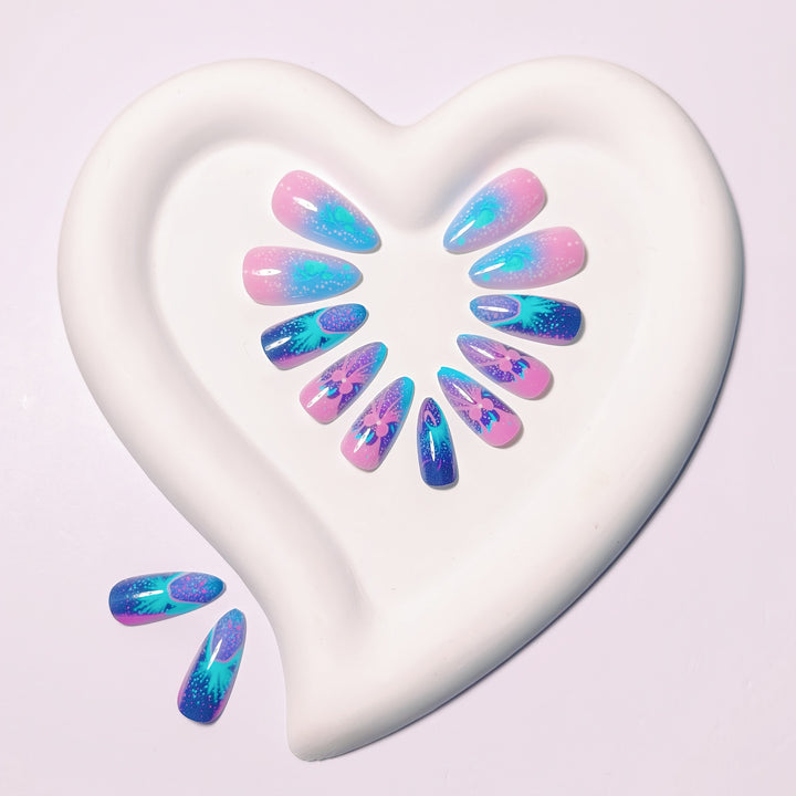 Artificial nails with glittering underwater motif Stornfield