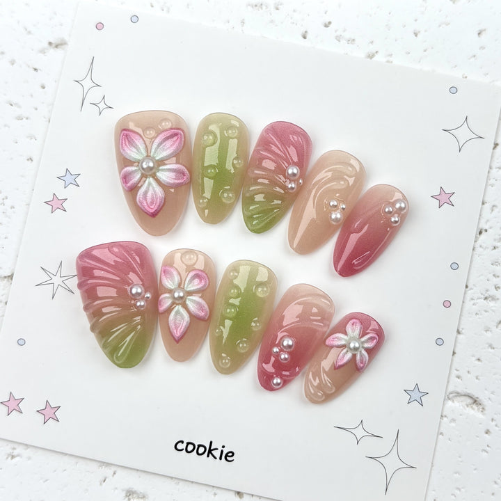Floral Decorative Press-On Nail Art