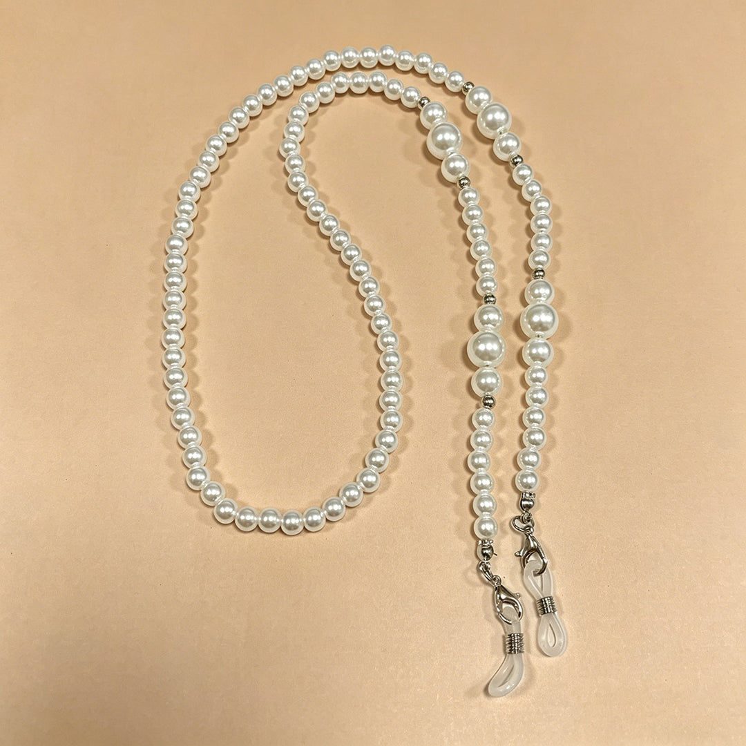 Elegant Pearl Eyewear Chain Stornfield