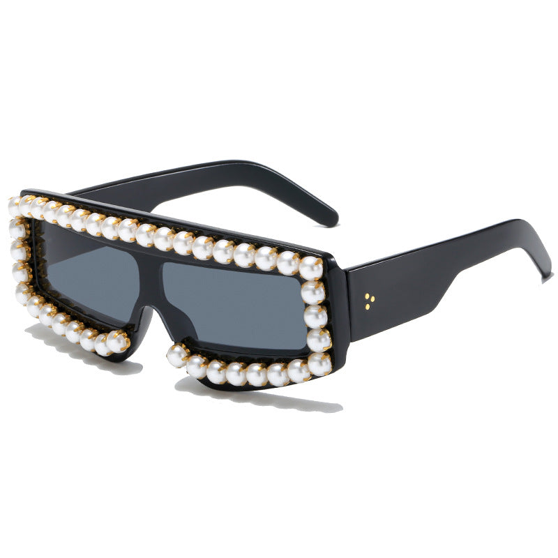 Women's fashionable sunglasses with pearl appliqués Stornfield