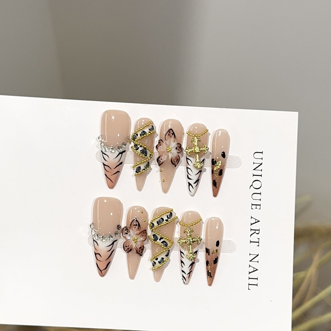 Press-On Nail Art