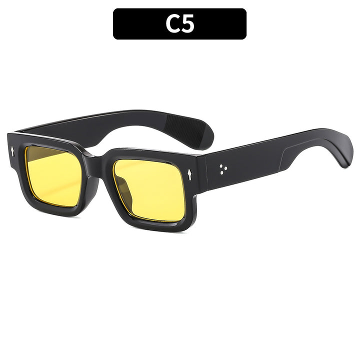 Fashion-Forward Square Frame Sunglasses