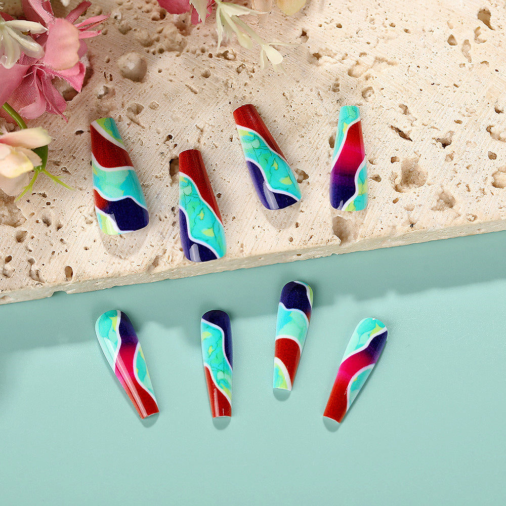 Artificial nails in modern marble pattern Stornfield