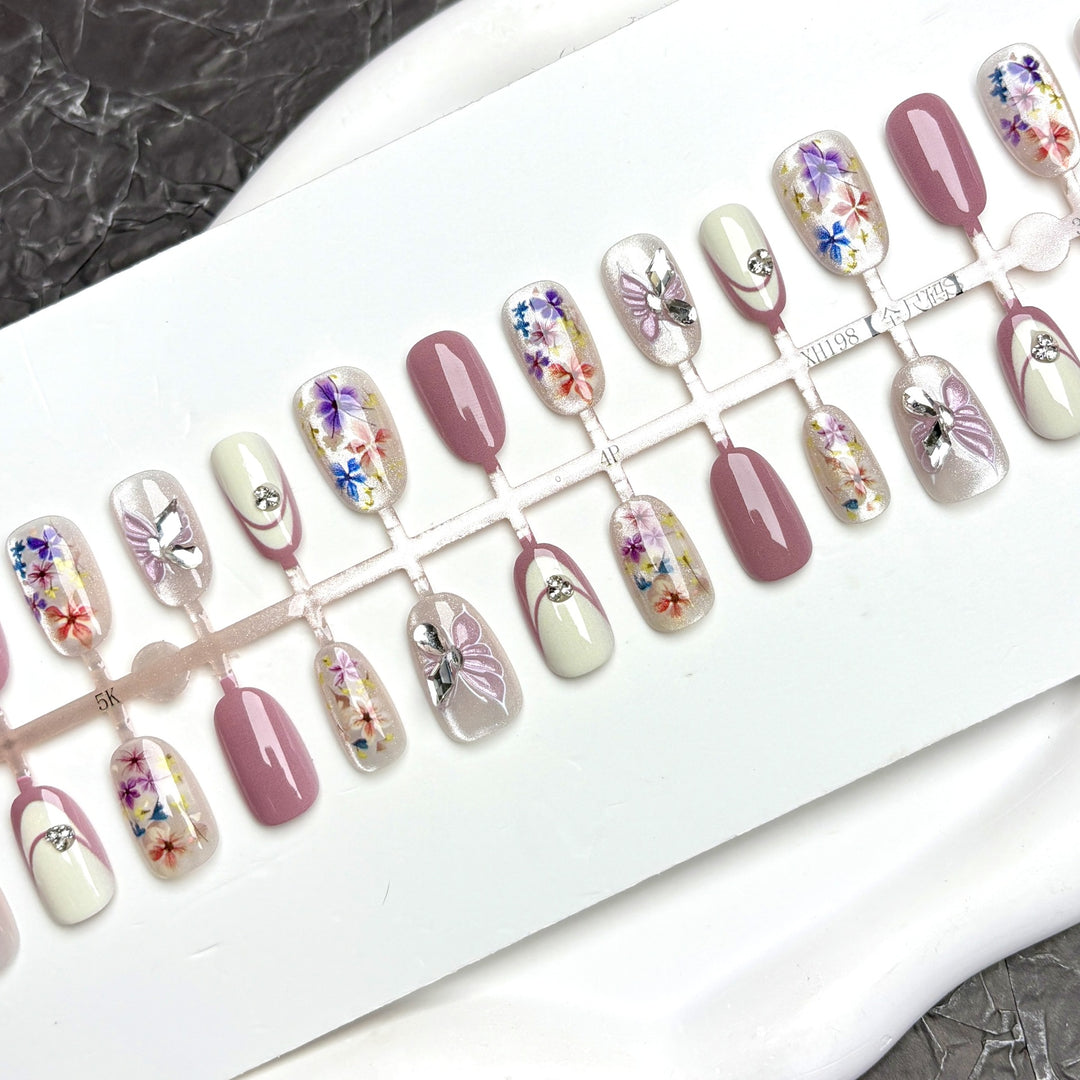 Floral Artistic Press-On Nail Set