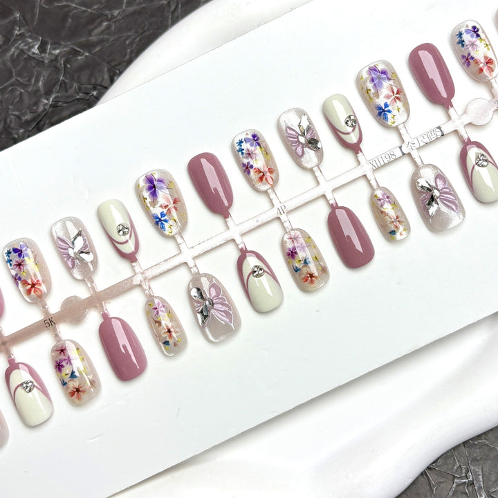 Floral Artistic Press-On Nail Set