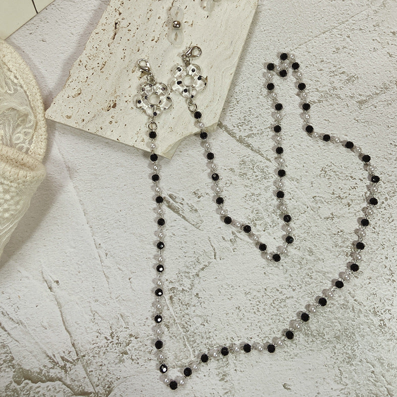 Elegant jewelry necklace with heart-shaped pendants Stornfield
