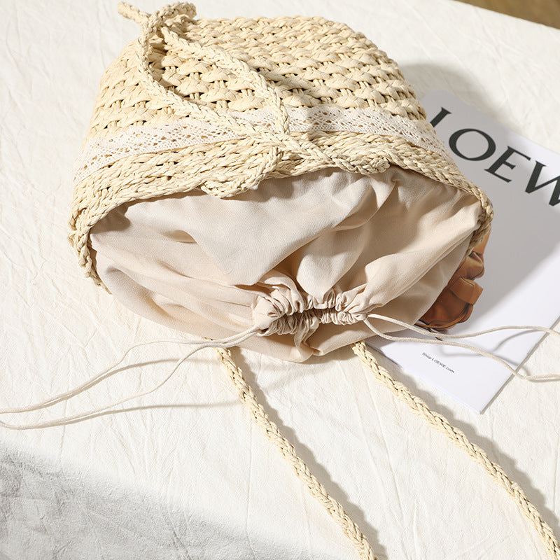 Elegant basket bag with decorative lace ribbon Stornfield